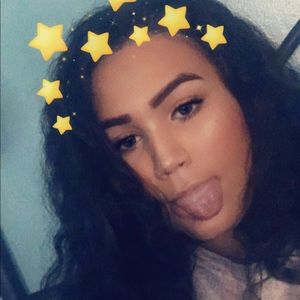 Meet your Posher, Bella